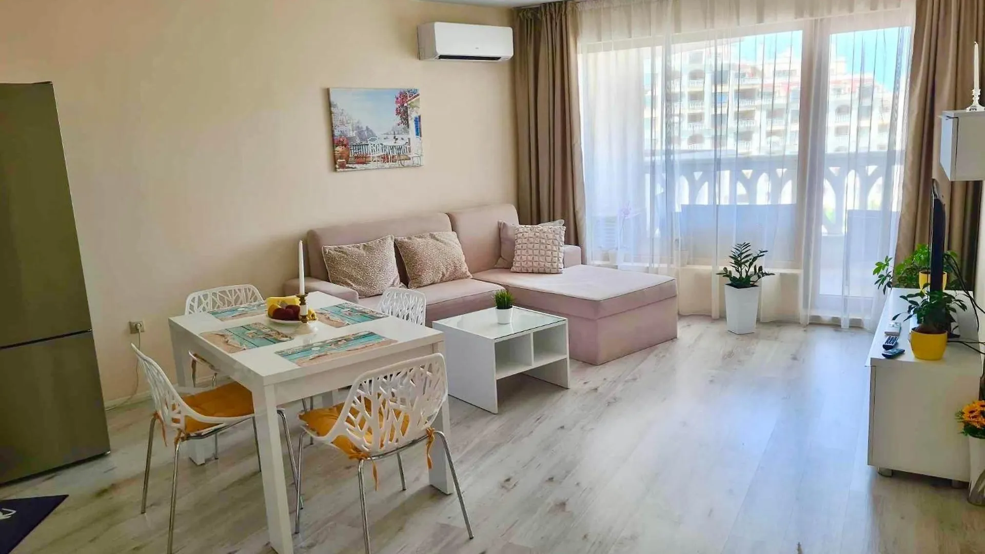 Sunrise Luxury Sauth Bay Apartment Varna